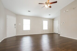 1144 Browntop St in Crowley, TX - Building Photo - Building Photo