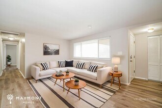 6701 Gilette Dr in Reynoldsburg, OH - Building Photo - Building Photo