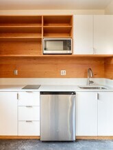1823 NE Weidler St in Portland, OR - Building Photo - Building Photo