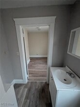 1733 Robindale St in Wickliffe, OH - Building Photo - Building Photo