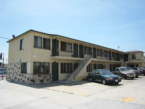 Slauson Apartments in Maywood, CA - Building Photo - Building Photo