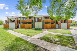 Stone Edge Apartments in Wichita, KS - Building Photo - Building Photo