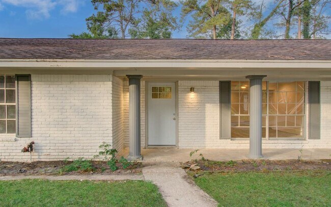 607 Jeb Stuart Ln in Conroe, TX - Building Photo - Building Photo