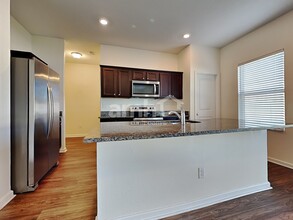 11515 Bryce Canyon Ln in Gibsonton, FL - Foto de edificio - Building Photo