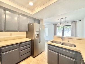 939 W 19th St in Costa Mesa, CA - Building Photo - Building Photo