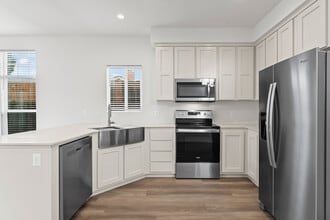 1822 Nestorita Way in San Jose, CA - Building Photo - Building Photo