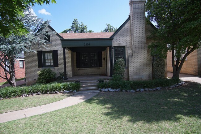 property at 2304 NW 28th St