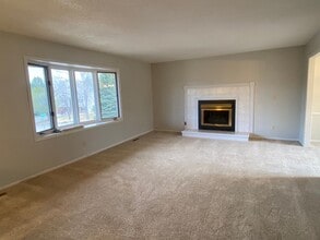 3602 Crown Ct in Rapid City, SD - Building Photo - Building Photo