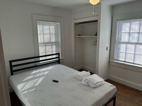 1720 Roseland St, Unit 2 in Greensboro, NC - Building Photo - Building Photo