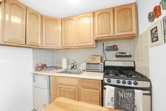 149 E 62nd St in New York, NY - Building Photo - Building Photo
