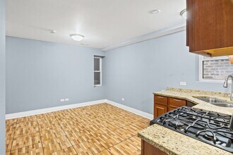 2632 W 23rd Pl in Chicago, IL - Building Photo - Building Photo