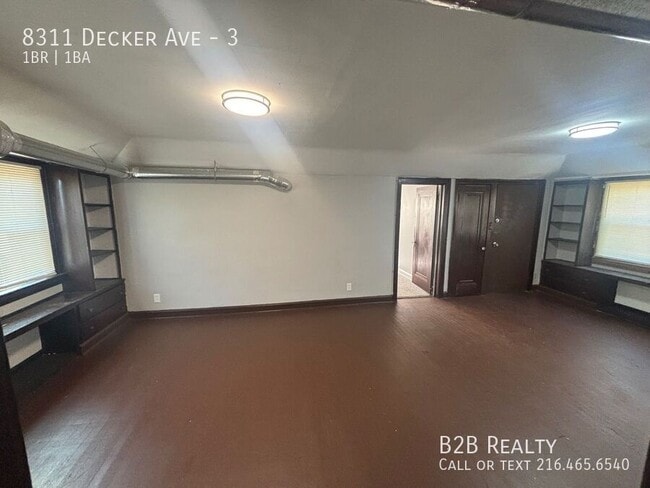 8311 Decker Ave in Cleveland, OH - Building Photo - Building Photo