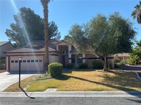 5709 Palma del Sol Way in Las Vegas, NV - Building Photo