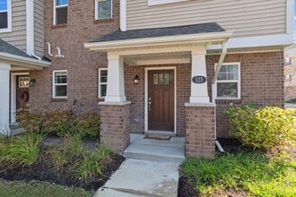 525 Jenny Wy in Brighton, MI - Building Photo - Building Photo