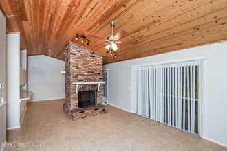 524 Commodore Ave NW in Palm Bay, FL - Building Photo - Building Photo