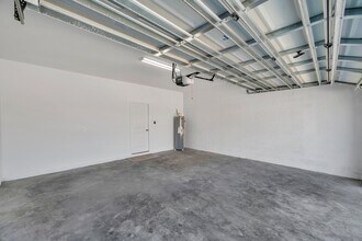 28 Bonita Mar Dr in Parrish, FL - Building Photo - Building Photo