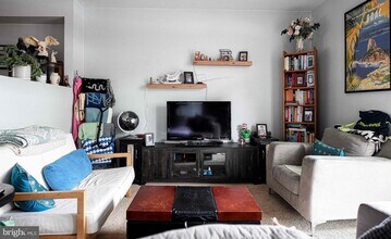 2006 Aliceanna St in Baltimore, MD - Building Photo - Building Photo