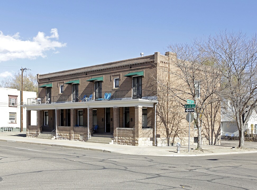 1402 N Main St in Pueblo, CO - Building Photo