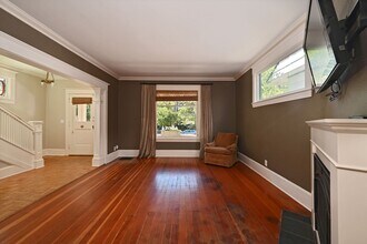 410 16th Ave E in Seattle, WA - Building Photo - Building Photo