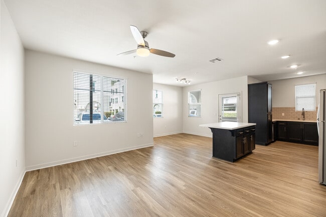 Solaire in Temecula, CA - Building Photo - Interior Photo