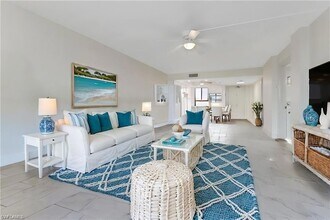 4260 SE 20th Pl in Cape Coral, FL - Building Photo - Building Photo