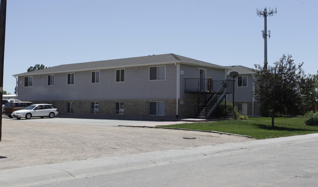 3800-3812 Burlington Ave in Evans, CO - Foto de edificio - Building Photo