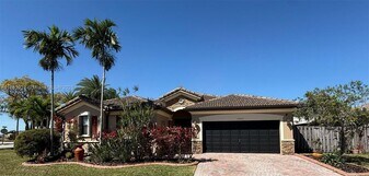 11922 SW 154th Path in Miami, FL - Building Photo