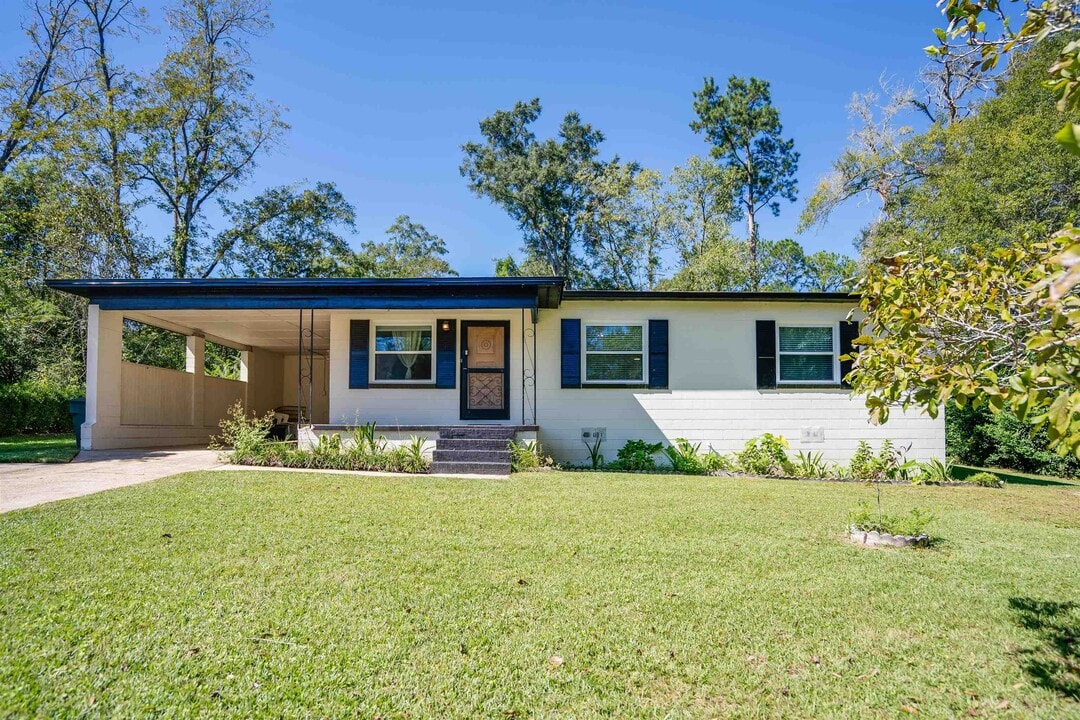 2018 Fannie Dr in Tallahassee, FL - Building Photo