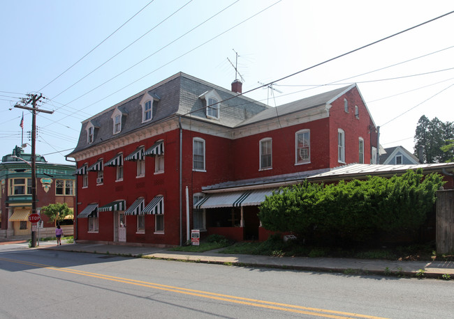 101 S Princess St in Shepherdstown, WV - Building Photo - Building Photo