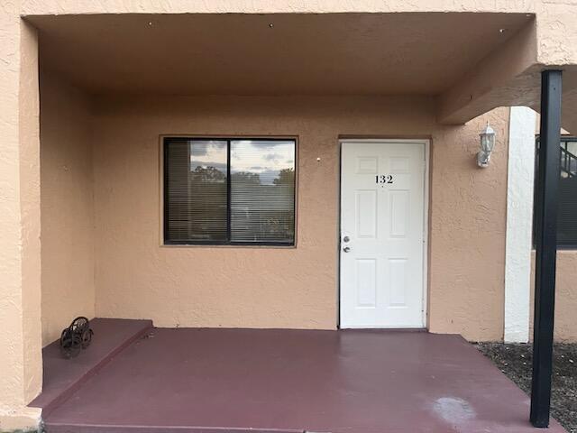 6043 10th Ave N in Greenacres, FL - Foto de edificio - Building Photo