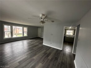 1775 Liberty Dr in Akron, OH - Building Photo - Building Photo