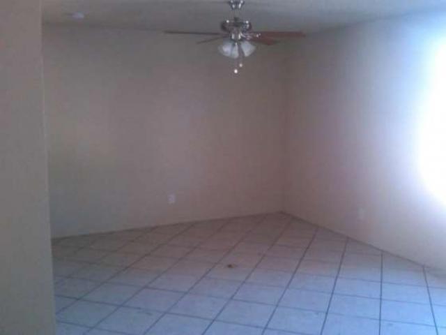 4823 N 64th Ln in Phoenix, AZ - Building Photo - Building Photo