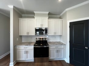 809A Sarah Rebecca Dr in Greenville, NC - Building Photo - Building Photo