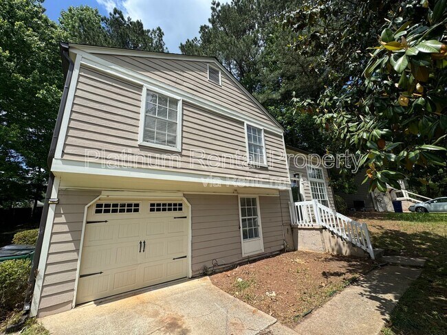 property at 2956 Carrie Farm Rd NW