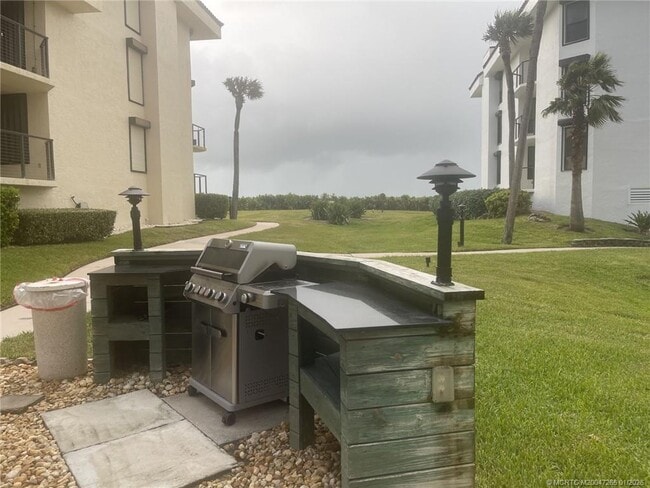 property at 325 Jimmy Buffett Mem Hwy