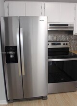 9015 SW 138th St in Miami, FL - Foto de edificio - Building Photo