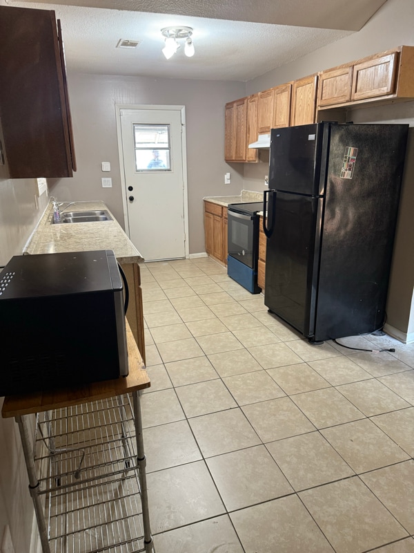 115 Devonshire Rd in Warner Robins, GA - Foto de edificio - Building Photo