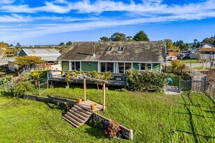 6060 Humboldt Hill Rd in Eureka, CA - Building Photo