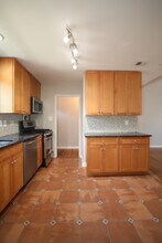 209 Guthrie Ave in Alexandria, VA - Foto de edificio - Building Photo