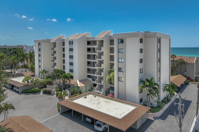 Midnight Cove I in Sarasota, FL - Foto de edificio - Building Photo