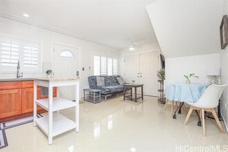 922 21st Ave in Honolulu, HI - Building Photo - Building Photo