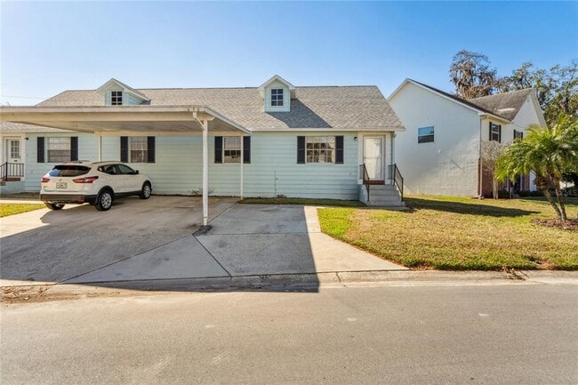 6632 Hickorywood Ln in New Port Richey, FL - Building Photo - Building Photo