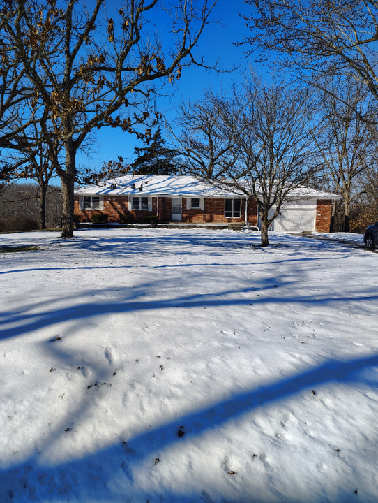 1725 Phillips Rd in Nixa, MO - Building Photo