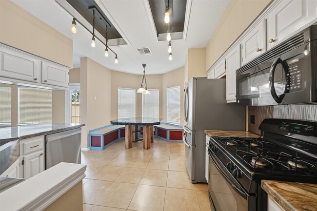 1238 Sandy Plains Ln in Houston, TX - Building Photo - Building Photo