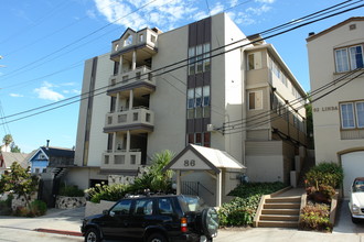 86 Linda Ave in Oakland, CA - Building Photo - Building Photo