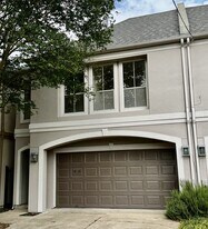 4916 Travis St in Houston, TX - Building Photo