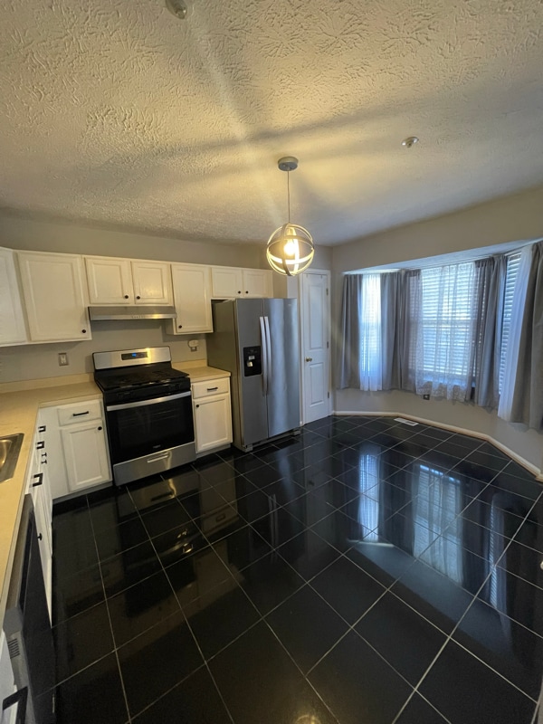 2606 Windy Oak Ct in Crofton, MD - Foto de edificio - Building Photo