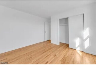114 King St in Nutley, NJ - Building Photo - Building Photo