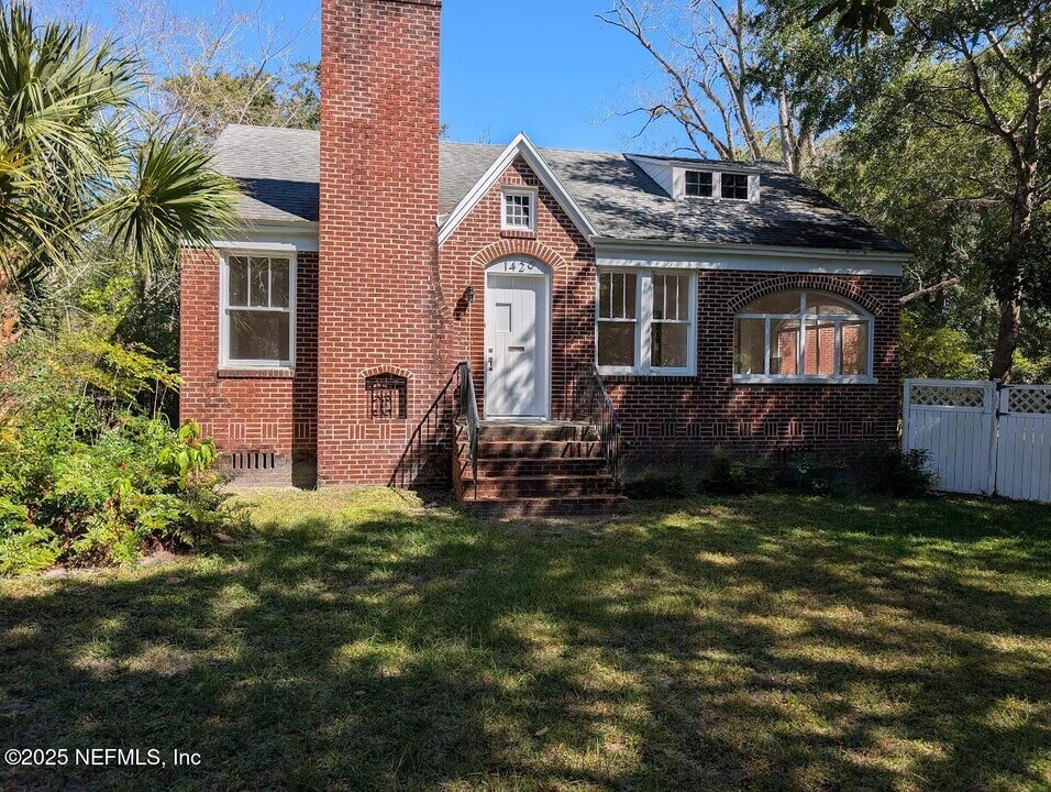 1429 Azalea Dr in Jacksonville, FL - Building Photo