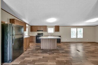 26768 Dobbin-Huffsmith Rd in Magnolia, TX - Foto de edificio - Building Photo